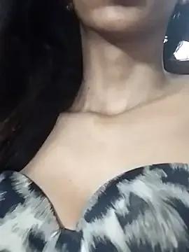 Aaliya_Love from StripChat is Freechat