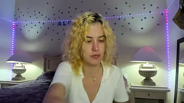 aalokitaa from StripChat is Freechat