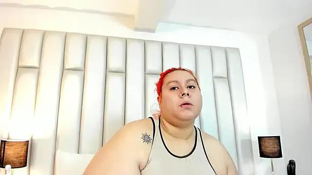 aandreaperez from StripChat is Freechat