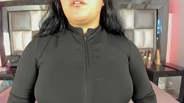 abbiecollins_js from StripChat is Freechat