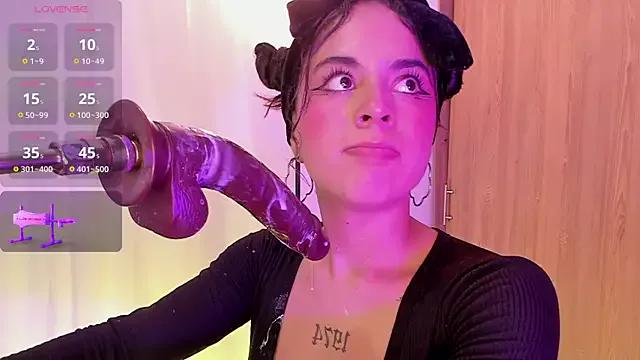 Girls: try live performances with matured performers, from dancing to quirks, in a variety of beautiful sex cams.
