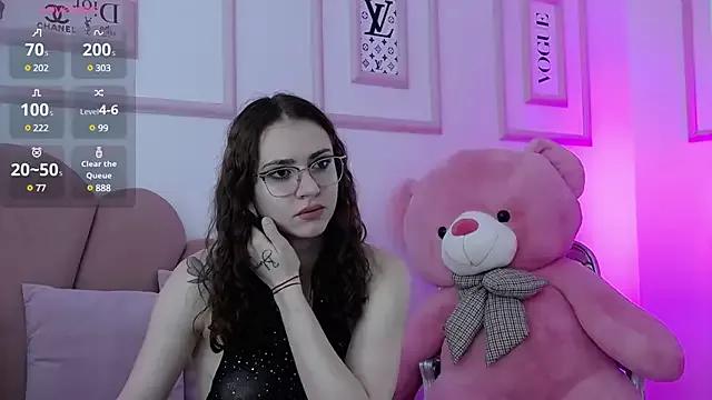 Girls: try live performances with matured performers, from dancing to quirks, in a variety of beautiful sex cams.