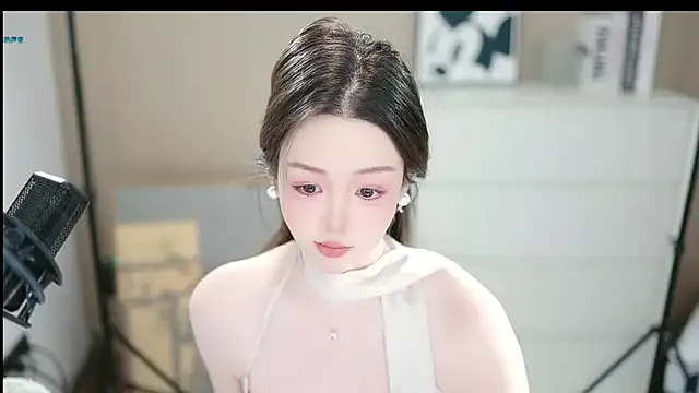 abbyli12 from StripChat is Freechat