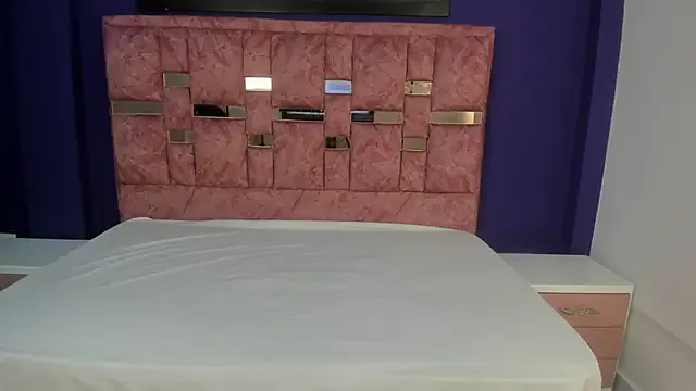 abella_lov from StripChat is Freechat