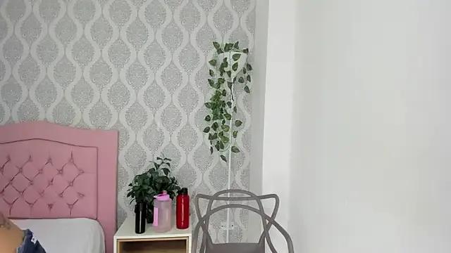 Ada_sienna from StripChat