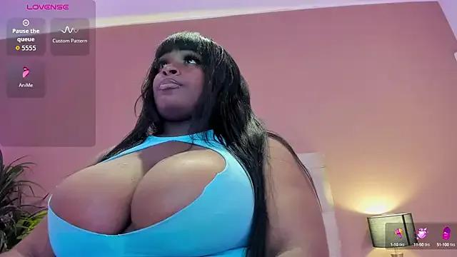 AdaBenneth from StripChat