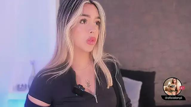 Girls: try live performances with matured performers, from dancing to quirks, in a variety of beautiful sex cams.