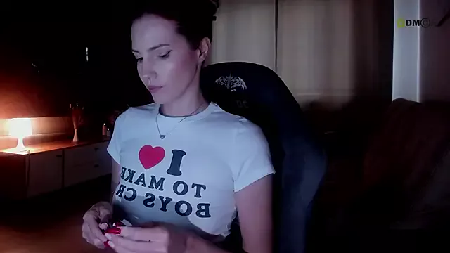 Girls: try live performances with matured performers, from dancing to quirks, in a variety of beautiful sex cams.