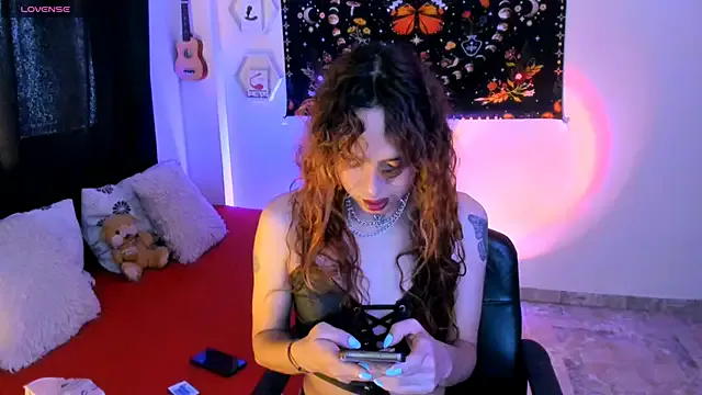 AdelineEsposito from StripChat is Freechat