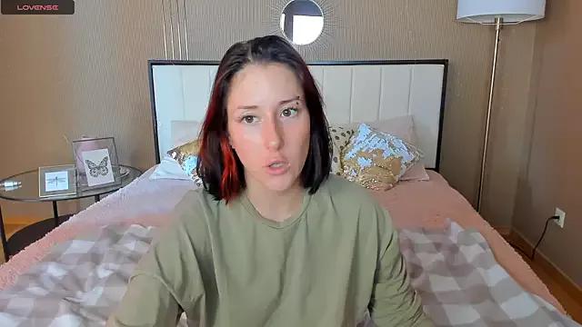 Girls: try live performances with matured performers, from dancing to quirks, in a variety of beautiful sex cams.