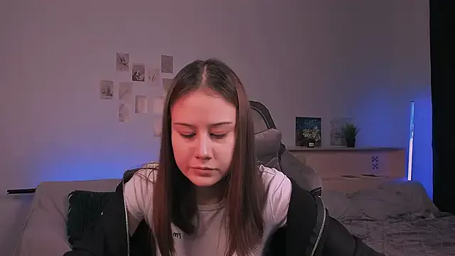 adelle046 from StripChat is Freechat