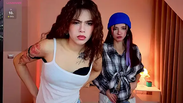 Girls: try live performances with matured performers, from dancing to quirks, in a variety of beautiful sex cams.