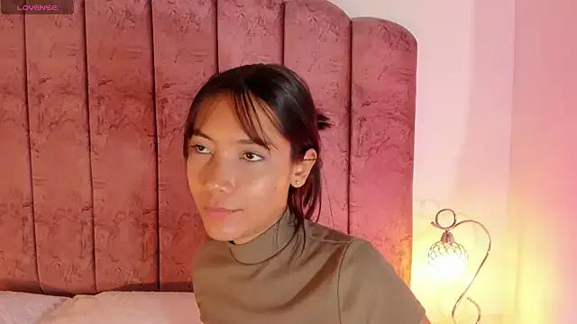 AdharaMancinii from StripChat is Freechat