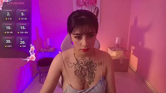 Adri_Gomez_ from StripChat is Freechat