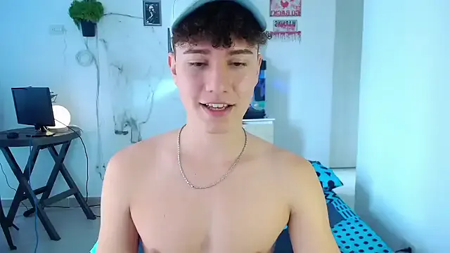 adrian_morelly from StripChat is Freechat