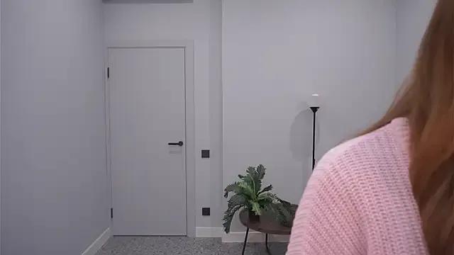AdrianaCoenen from StripChat is Freechat
