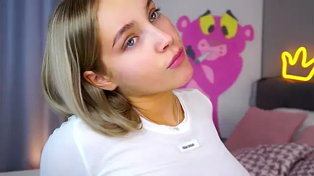 AftonConnett from StripChat is Freechat