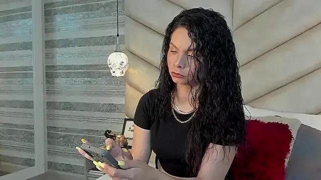 AgathaMendoza from StripChat