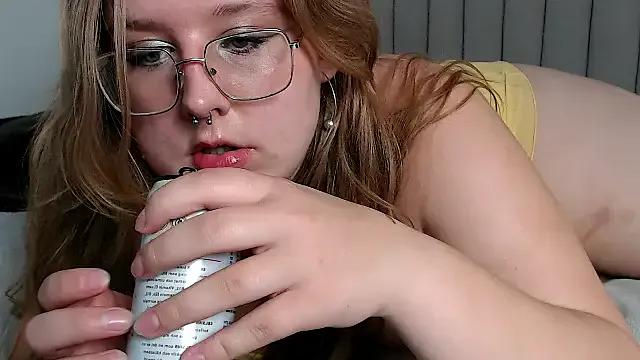 AgnesRoseCams from StripChat is Freechat