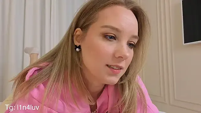 AIicaparkerc from StripChat is Freechat