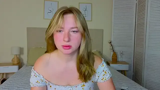 Girls: try live performances with matured performers, from dancing to quirks, in a variety of beautiful sex cams.