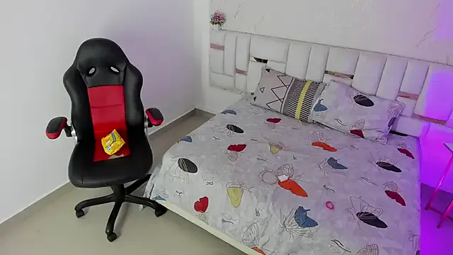 AinoaGarcia from StripChat is Freechat