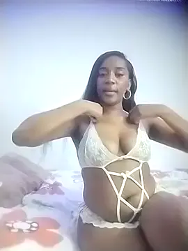 AishaOwens from StripChat is Freechat