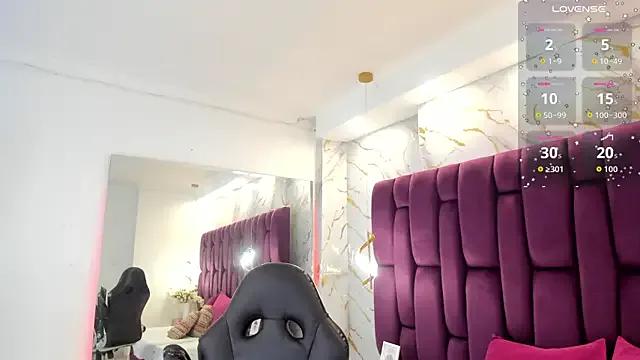 Girls: try live performances with matured performers, from dancing to quirks, in a variety of beautiful sex cams.