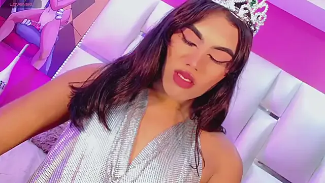 AithanaBlaze from StripChat is Freechat