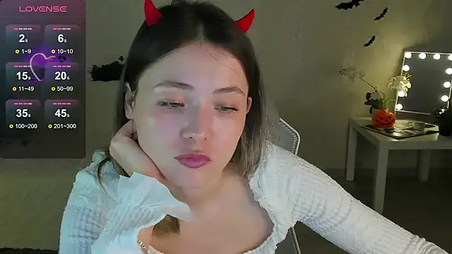 Akemila from StripChat is Freechat