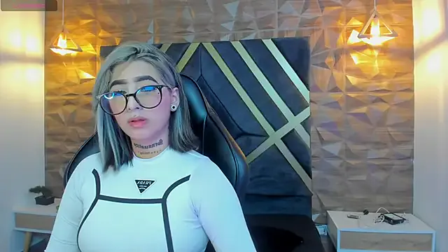 Alahia_Dangelo from StripChat