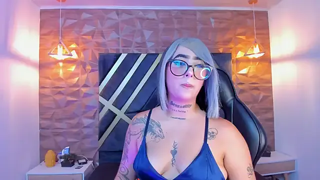 Alahia_Dangelo from StripChat