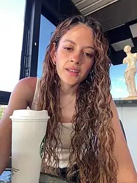 alana15 from StripChat is Freechat
