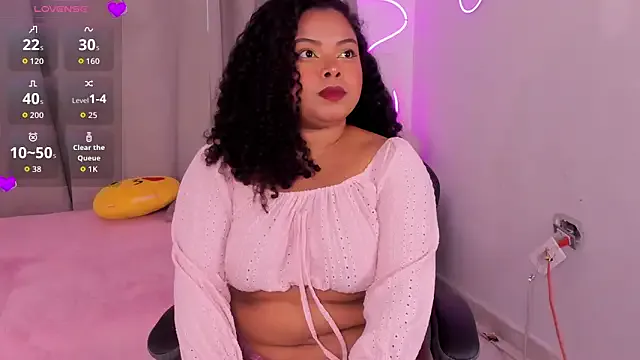 alanaa_gomezz from StripChat is Freechat