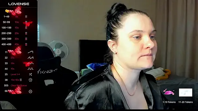 AlanaBrox from StripChat is Freechat