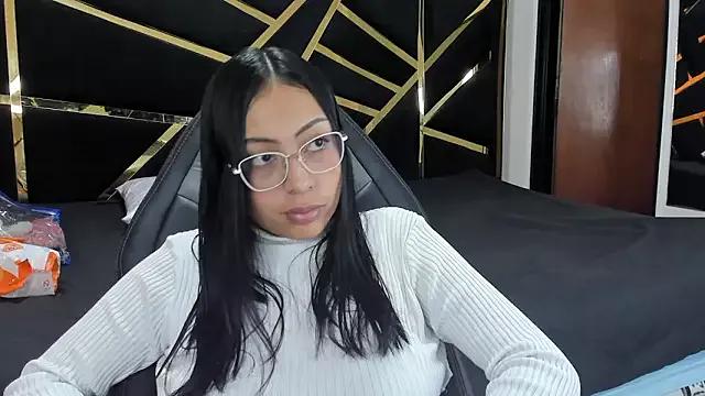 AlanaPetterson from StripChat