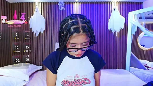 AlanaWalker9 from StripChat is Freechat