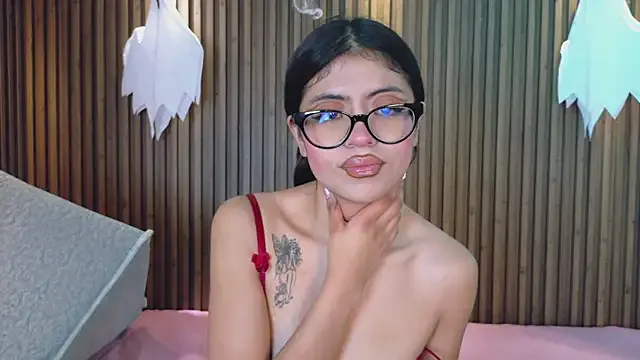 AlanaWalker9 from StripChat is Freechat