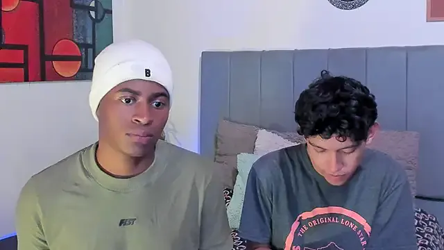 Girls: try live performances with matured performers, from dancing to quirks, in a variety of beautiful sex cams.