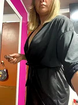 Alanita_ from StripChat is Freechat
