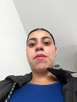 AlannaEvons from StripChat is Freechat