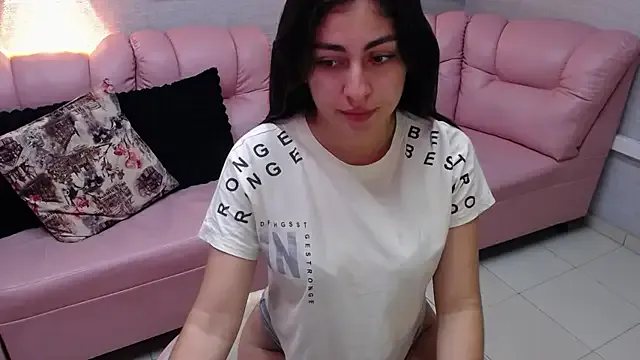 Alaya_cute from StripChat