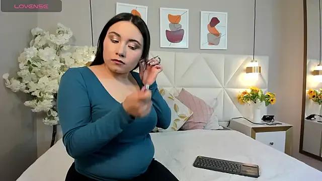 Alba_Hank from StripChat