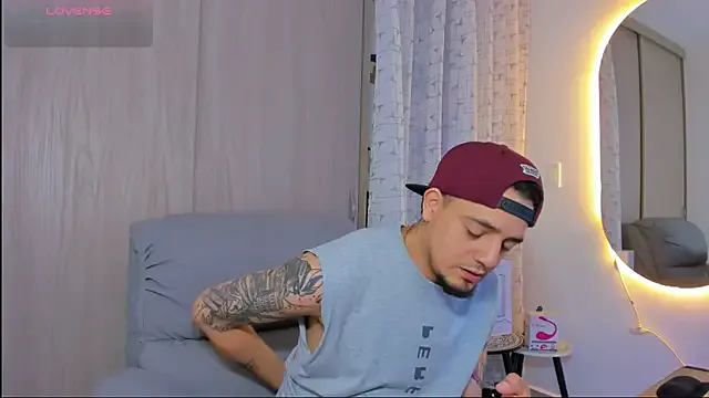 alejandro_calderon1 from StripChat is Freechat