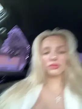 AleksaBlonde from StripChat is Freechat