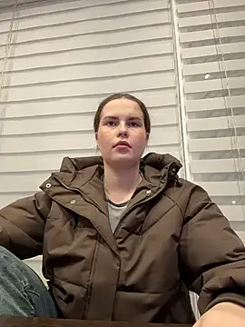 AlenaDast from StripChat is Freechat