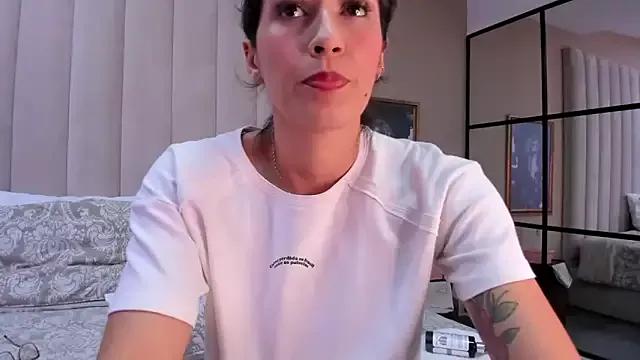 Girls: try live performances with matured performers, from dancing to quirks, in a variety of beautiful sex cams.