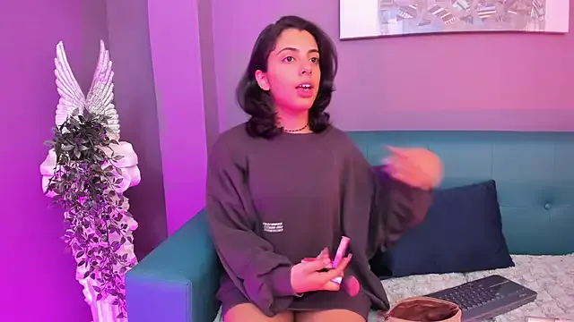 Alessiia__ from StripChat is Freechat