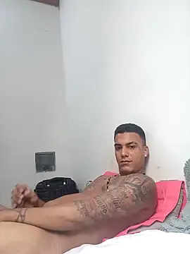 alexander420baby from StripChat is Freechat