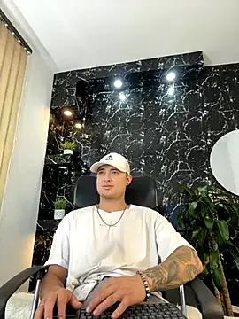 Alexander_ferre from StripChat is Freechat